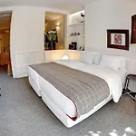 Three & Bedrooms Oporto