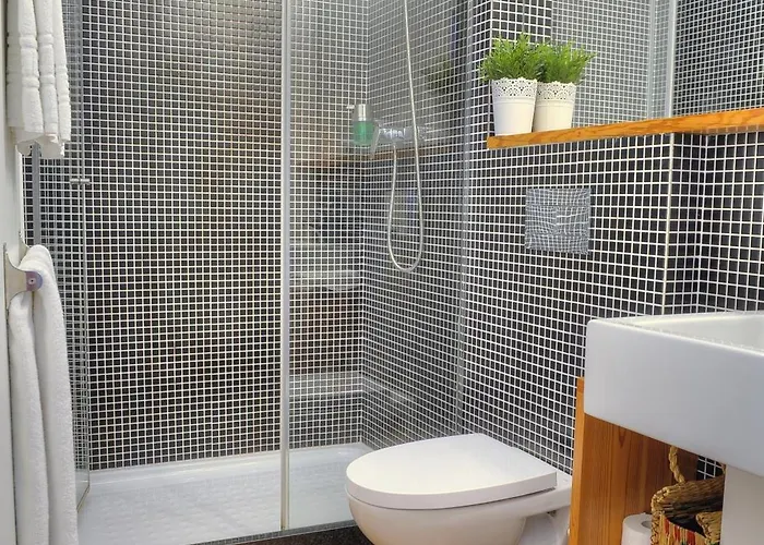 Appartement Three & Bedrooms *