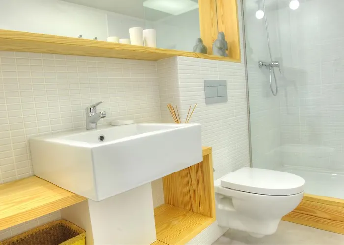 Appartement Three & Bedrooms *