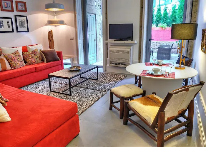 Three & Bedrooms Oporto