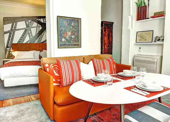 דירה Three & Bedrooms *