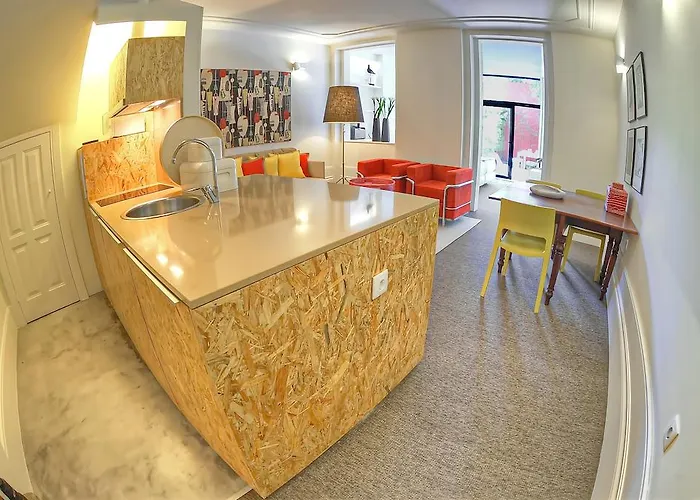 Appartement Three & Bedrooms *