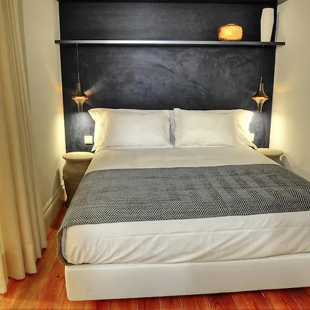 Lägenhet Three & Bedrooms *