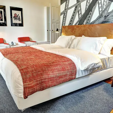 Three & Bedrooms Oporto