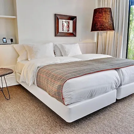 Lägenhet Three & Bedrooms *