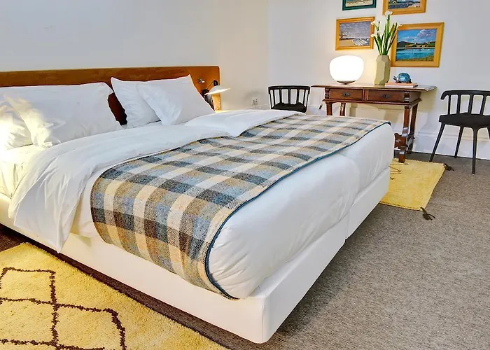 Daire Three & Bedrooms *